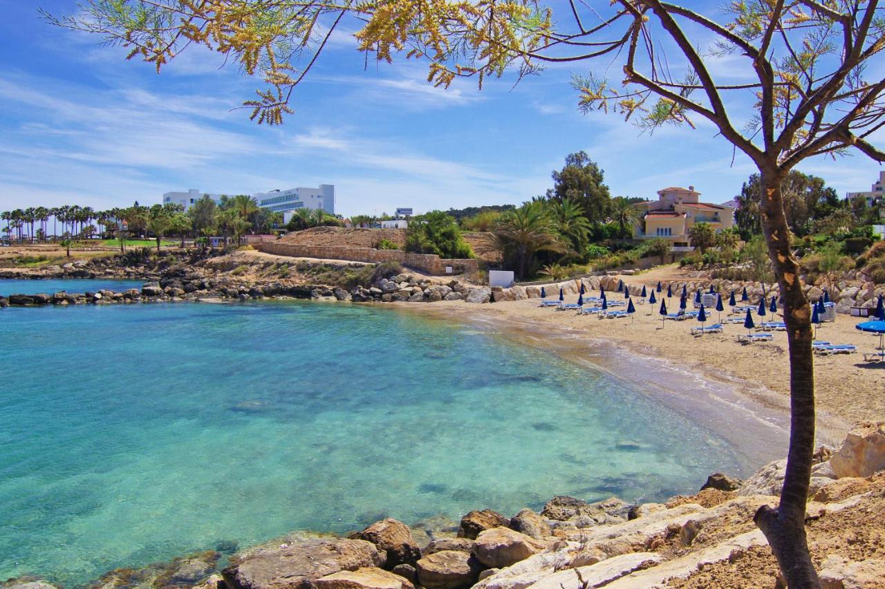 Meryl - Coralli Beachfront Apartment โปรทาราส ภายนอก รูปภาพ