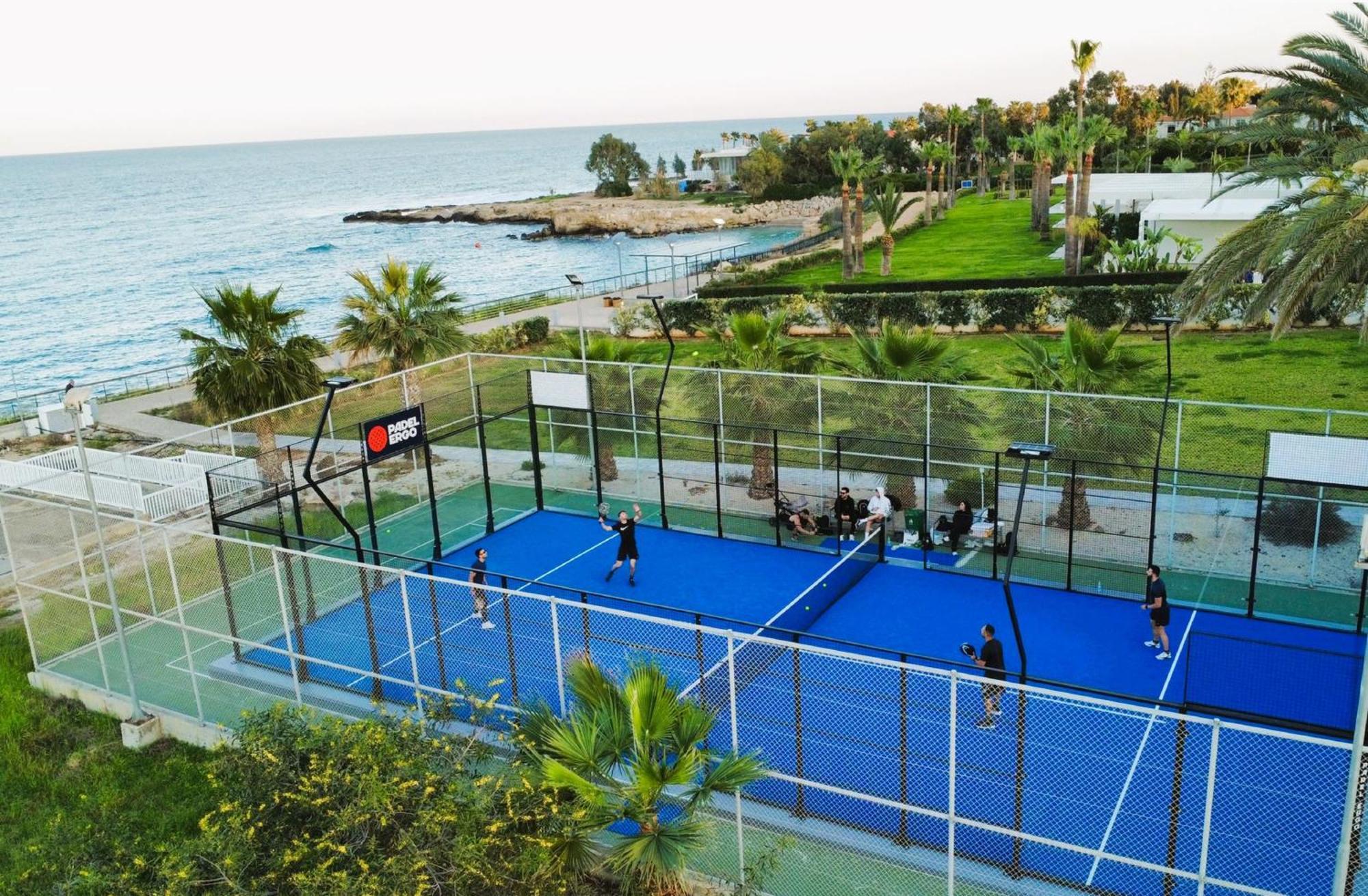 Meryl - Coralli Beachfront Apartment โปรทาราส ภายนอก รูปภาพ